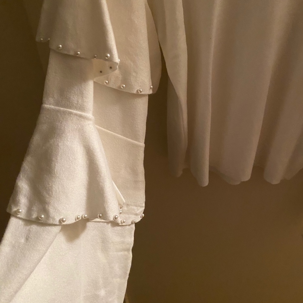 White sweater - Picture 2 of 2